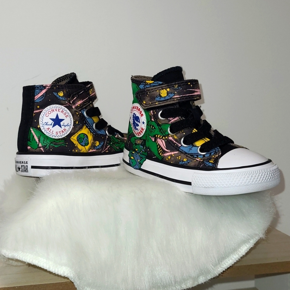 Converse Chuck Taylor AllStar Dinoverse Hi-Top Sneakers Infant Size 5M Pre-Loved - Picture 4 of 17